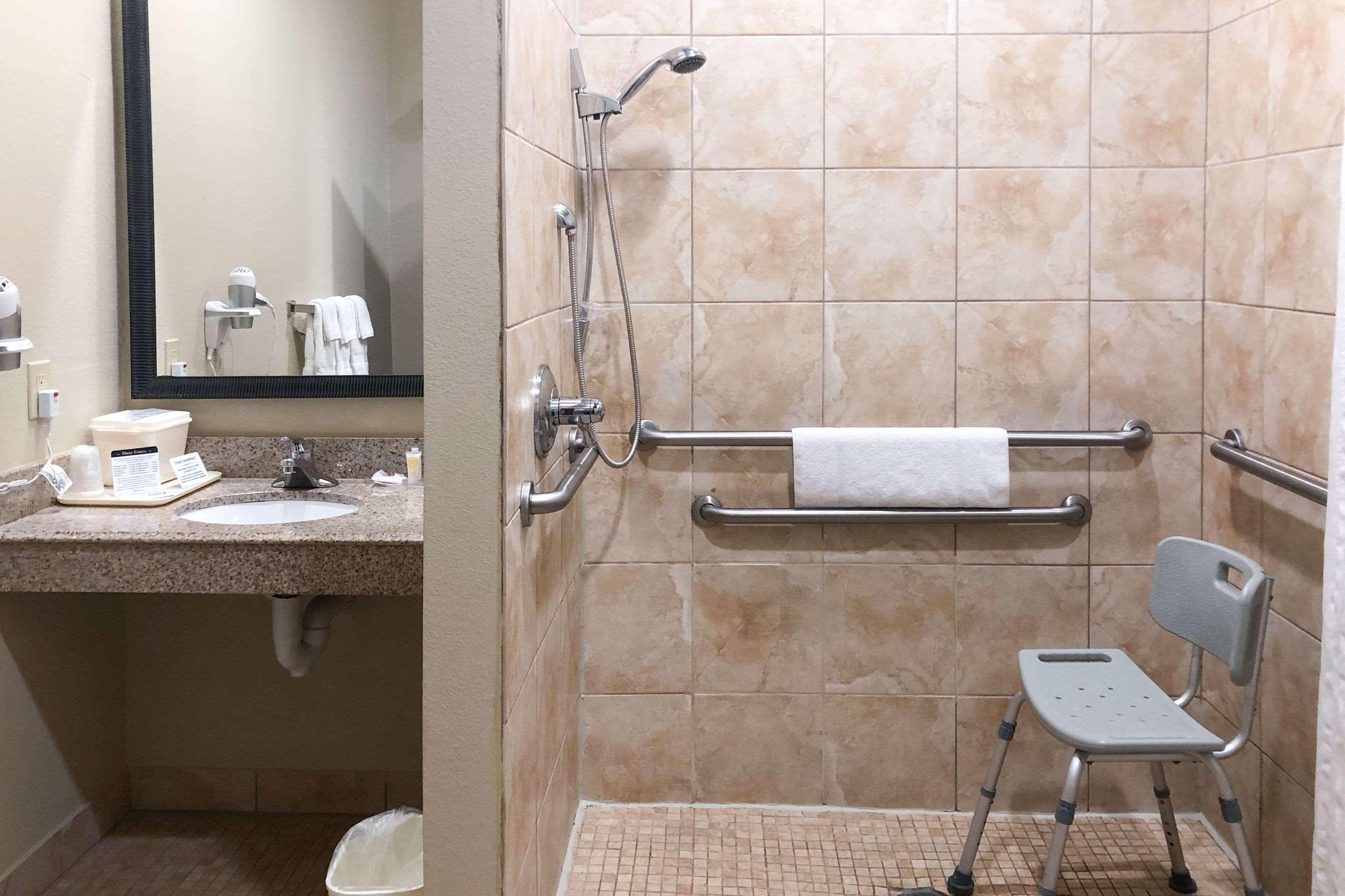 Comfort Suites Beaumont I-10 מראה חיצוני תמונה